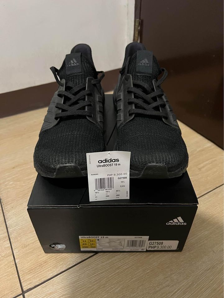 Ultra boost 19 triple black online
