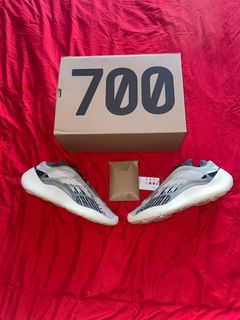 Adidas Yeezy 700 V3 “Fade Salt”