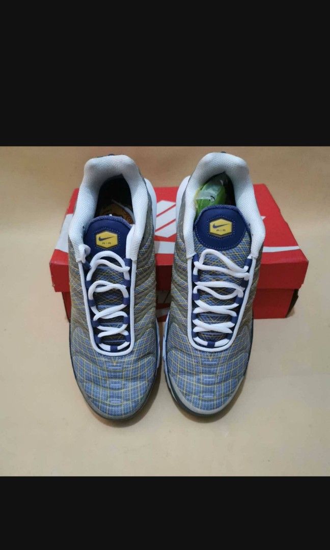 Air max plus wave store grid