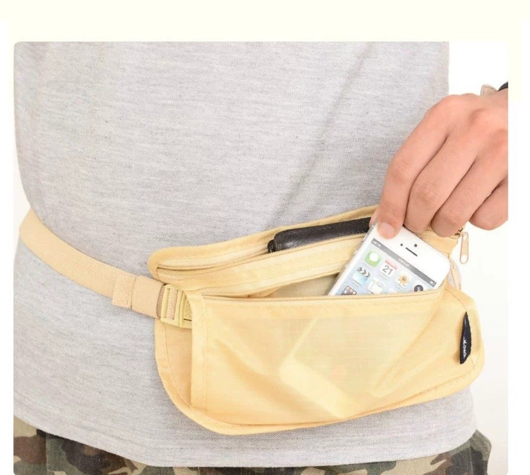Travel wallet store under clothes