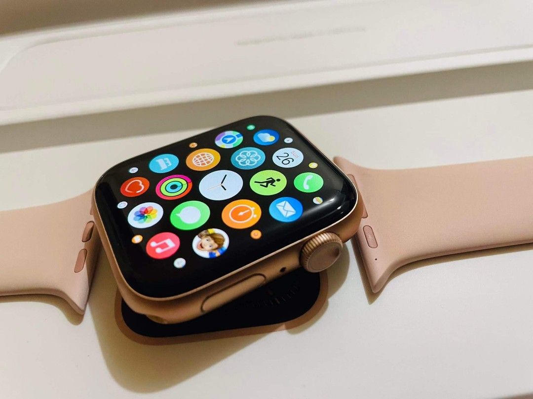 Apple Watch Series 5 44MM Mobile Phones Gadgets Wearables