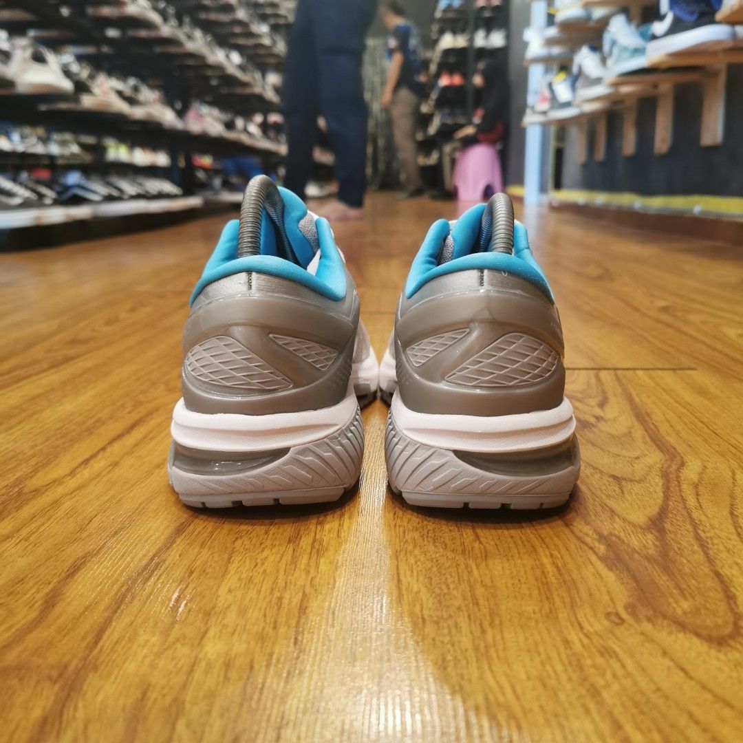 asics izumo gel nimbus 21