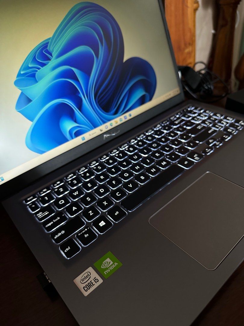 ASUS intel i5 backlit keyboard 15.6 FHD Laptop Windows 11, Computers