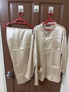 (Category: ) located in . Submitted by preloved_miranda (Listing ID 1219965014, Image 1). Description: .