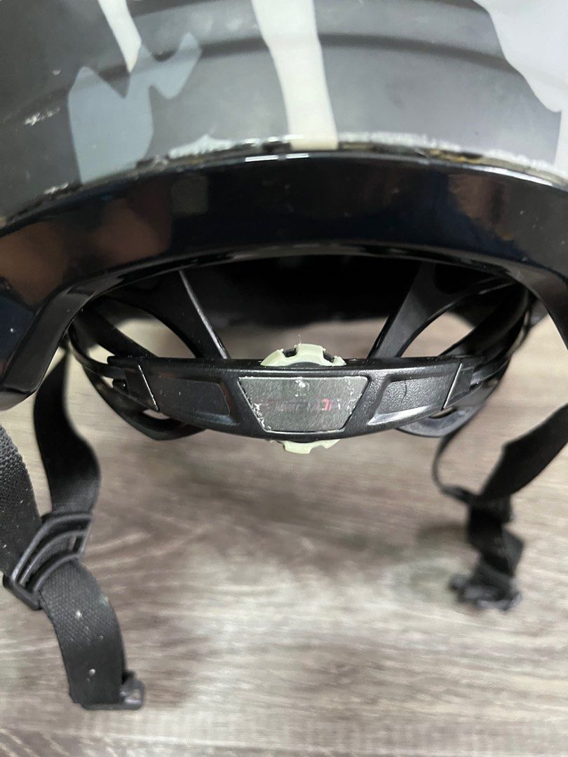 Bell Bicycle Helmet, Sports Equipment, Bicycles & Parts, Bicycles on