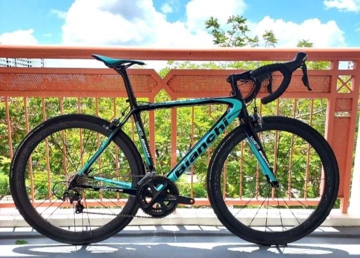 Bianchi Sempre Pro Full Ultegra Crank upgraded to Ultegra
