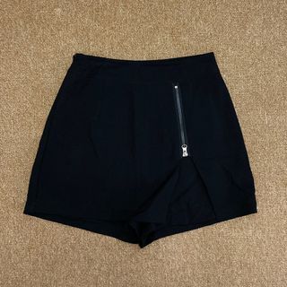 Black Zipper Skort