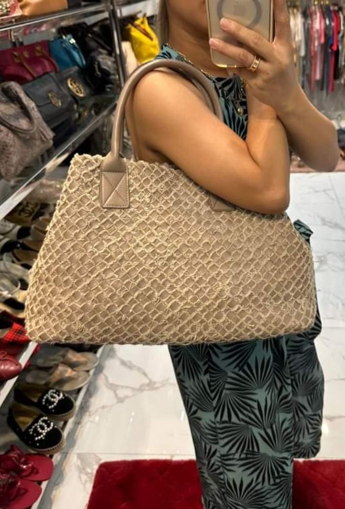 Bottega Veneta Cabat Tote Intrecciato Nappa Bag