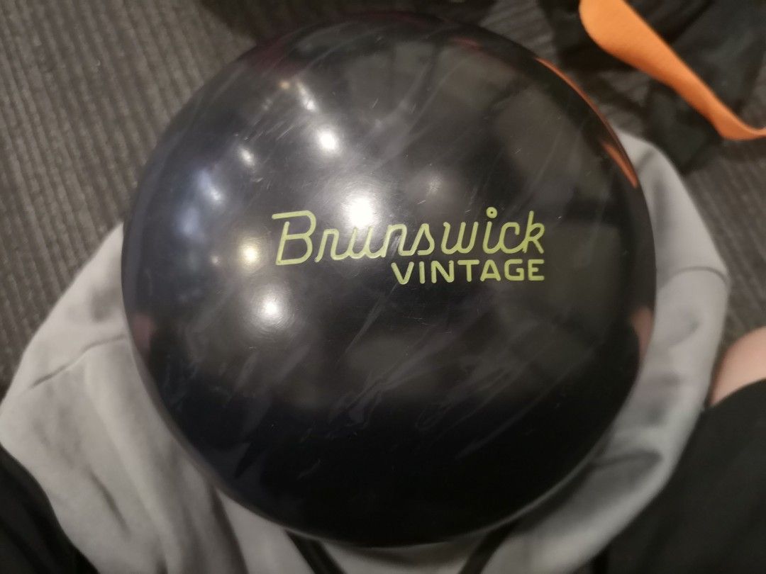 Brunswick Phantom Bowling Ball, Sports Equipment, Sports & Games, Billiards & Bowling on Carousell