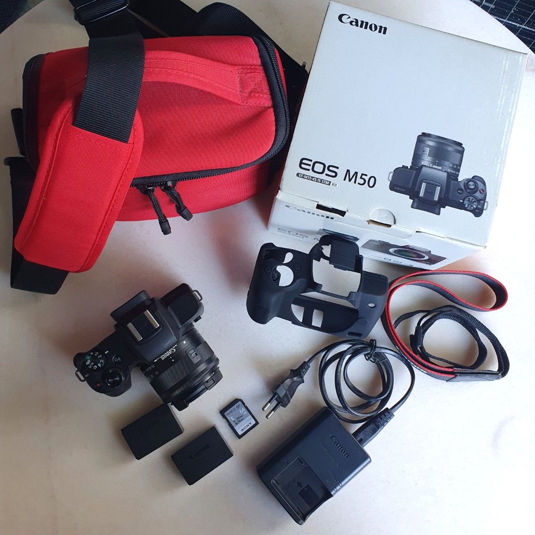Canon EOS M50 with Kit Lens Set), Photography, Cameras on
