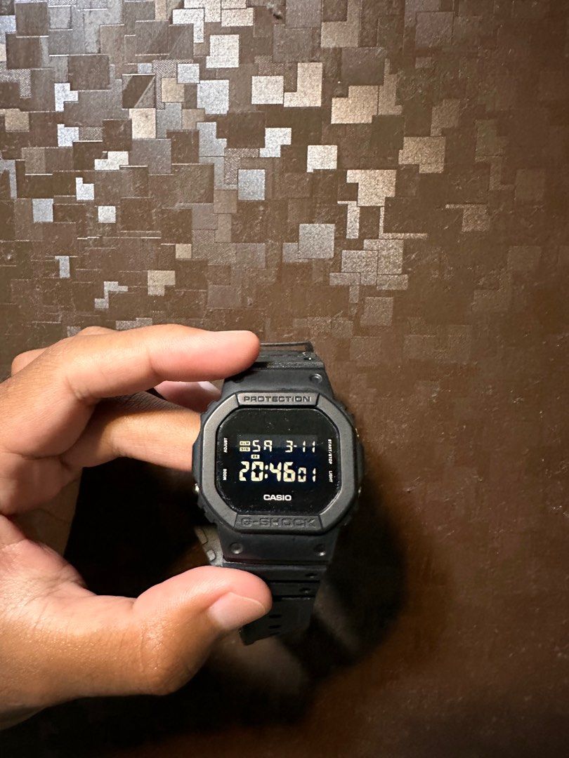 Casio 5600bbn top