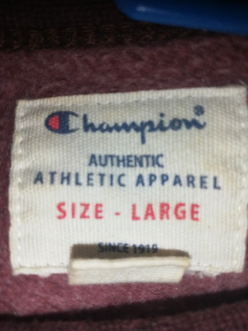 Champion Maroon Longsleeve Unisex (Category: Longsleeves) located in Mabalacat. Submitted by declutter_by_eij (Listing ID 1220119073, Image 2). Description: Size L.