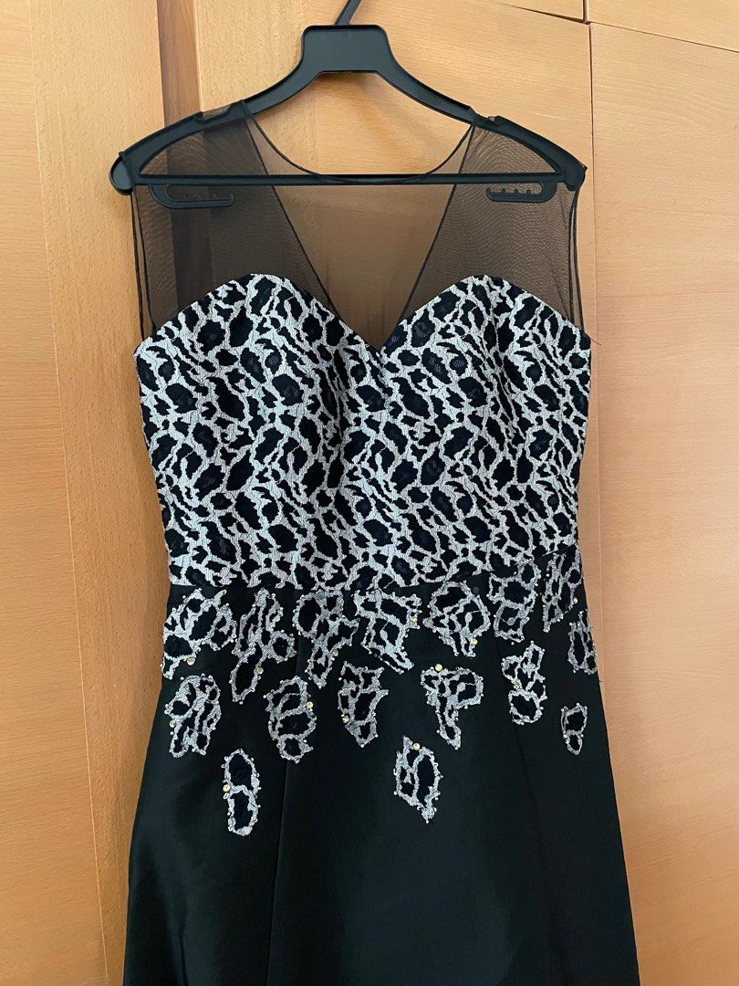 Cheapest gown top