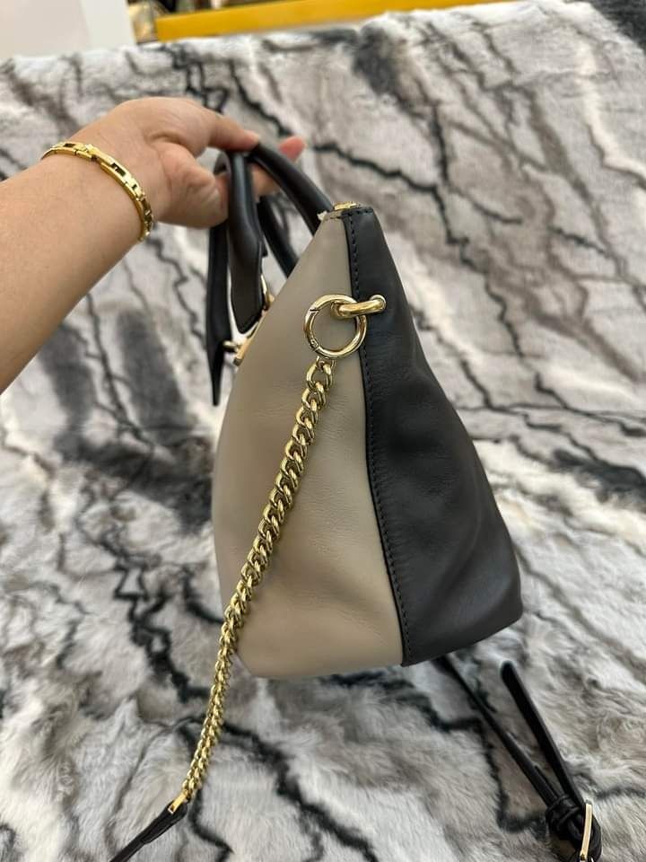 Chloe best sale bailey bag