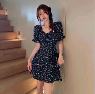 Close waist dress
