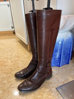 (Category: ) located in . Submitted by prelovedbrands8 (Listing ID 1220043924, Image 1). Description: .