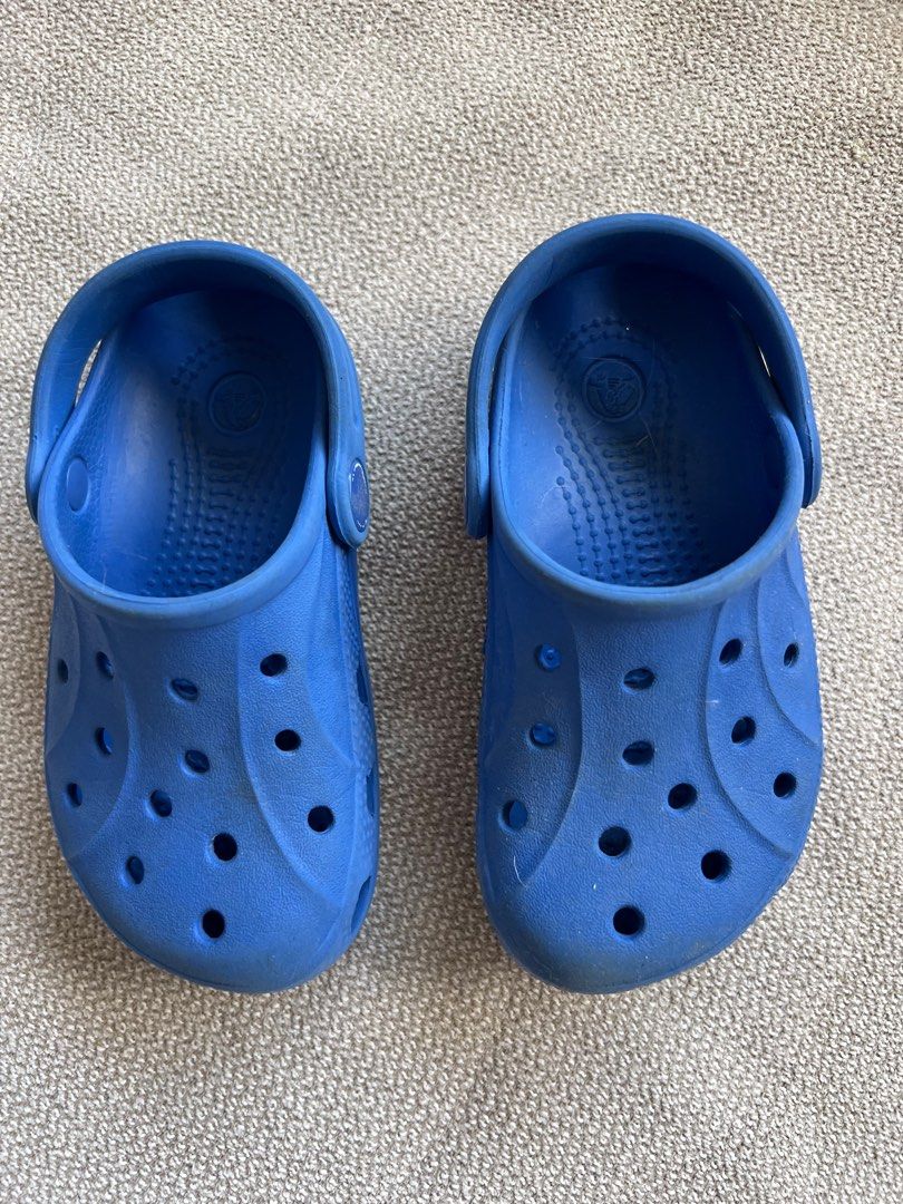 C 8 9 sales crocs