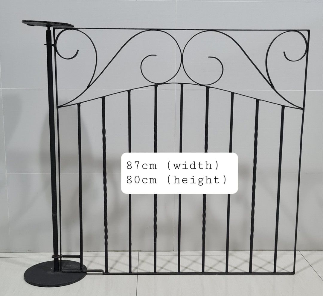 Iron 2025 pet gate