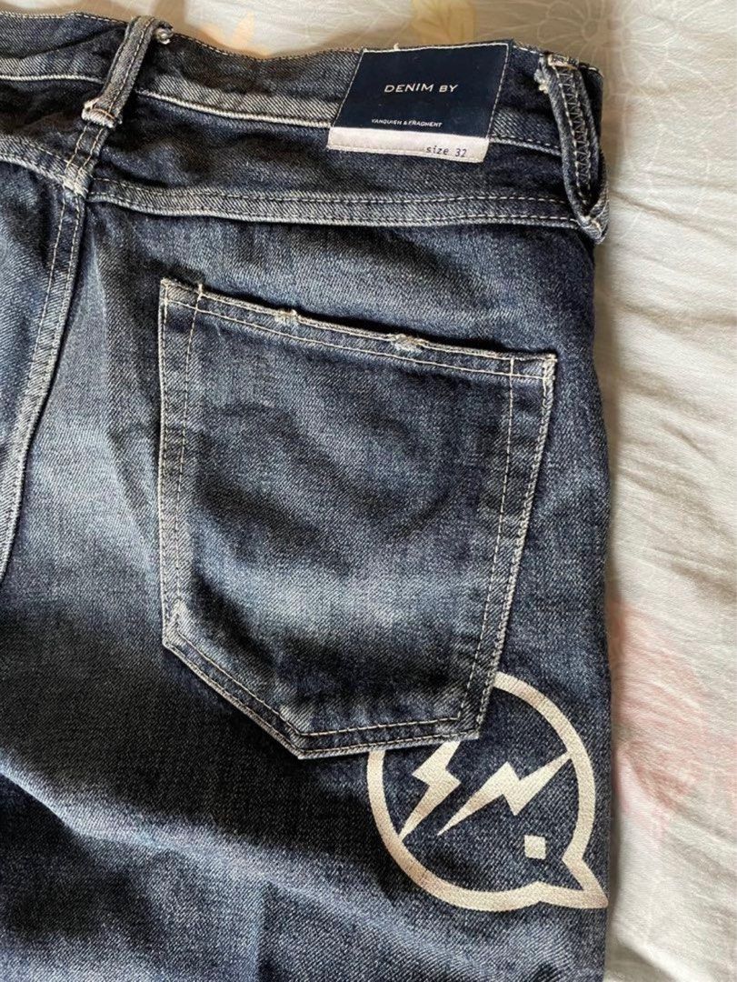 Denim by Vanquish Fragment Damaged Washed Jeans (W32), 男裝, 褲