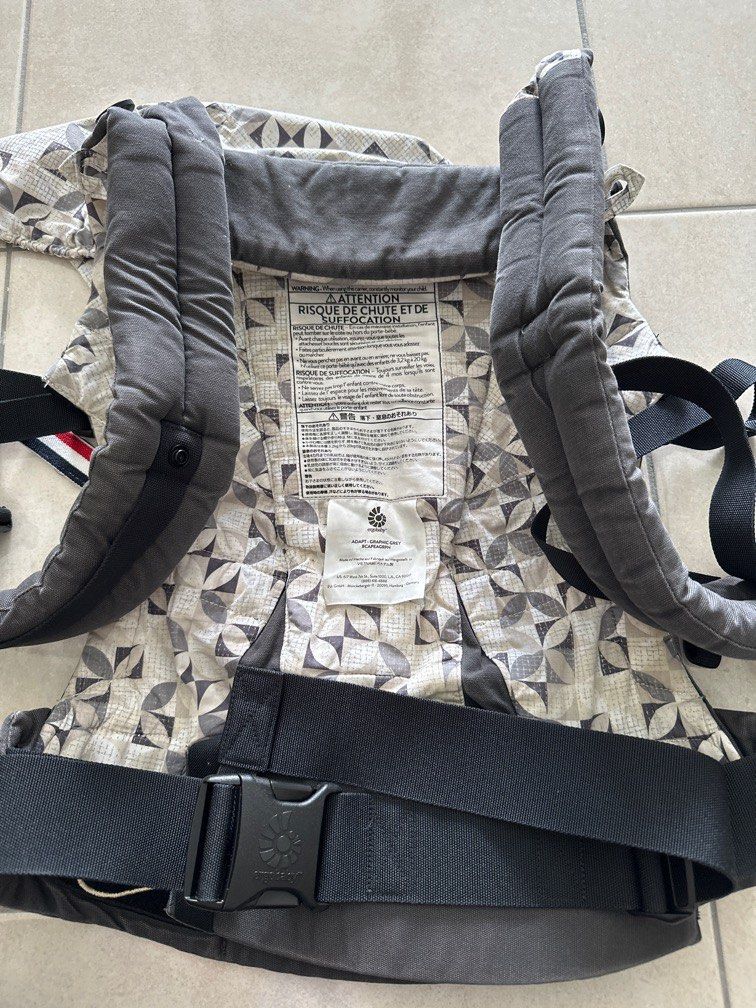 Ergobaby adapt graphic grey on sale