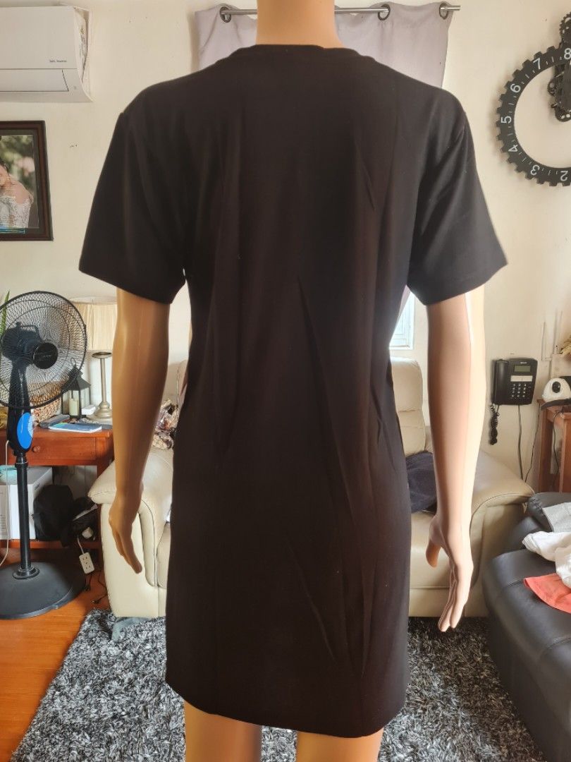Folded and Hung - Tshirt Dress Style (Category: Dresses) located in Dasmarinas. Submitted by iConiC_Collection (Listing ID 1219951164, Image 2). Description: Dress to Kill print.