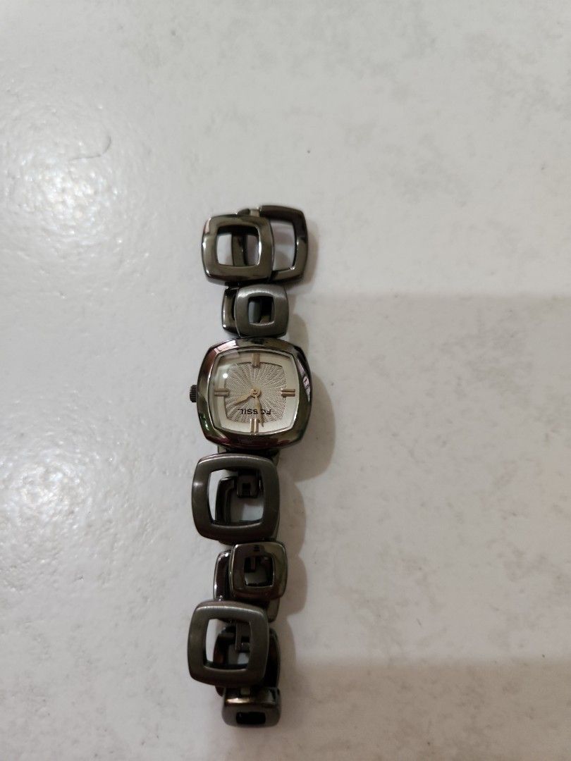 Fossil on sale watch accessories