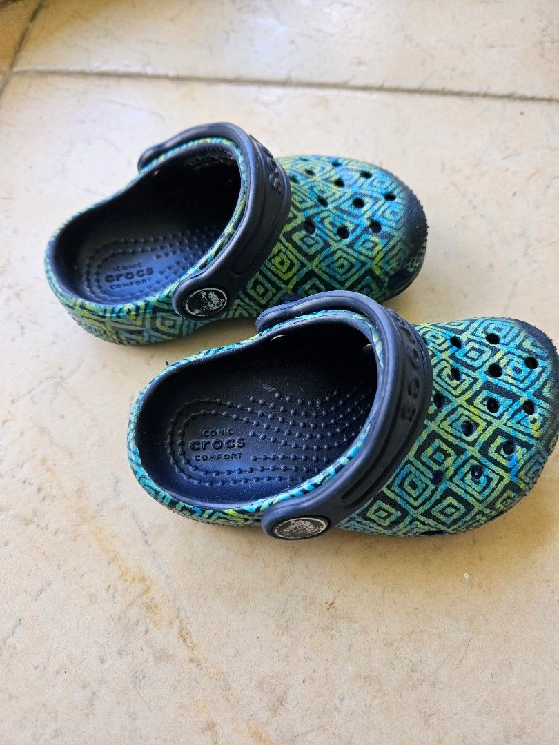 Baby size sales 5 crocs