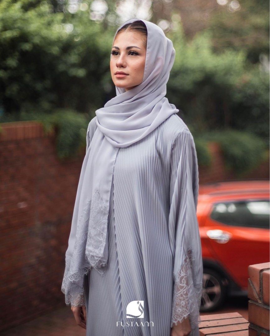 Fustaan Abaya (Merci), Women's Fashion, Muslimah Fashion, Kaftans ...