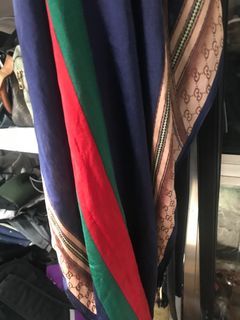 Gucci sherry line silk  shawl