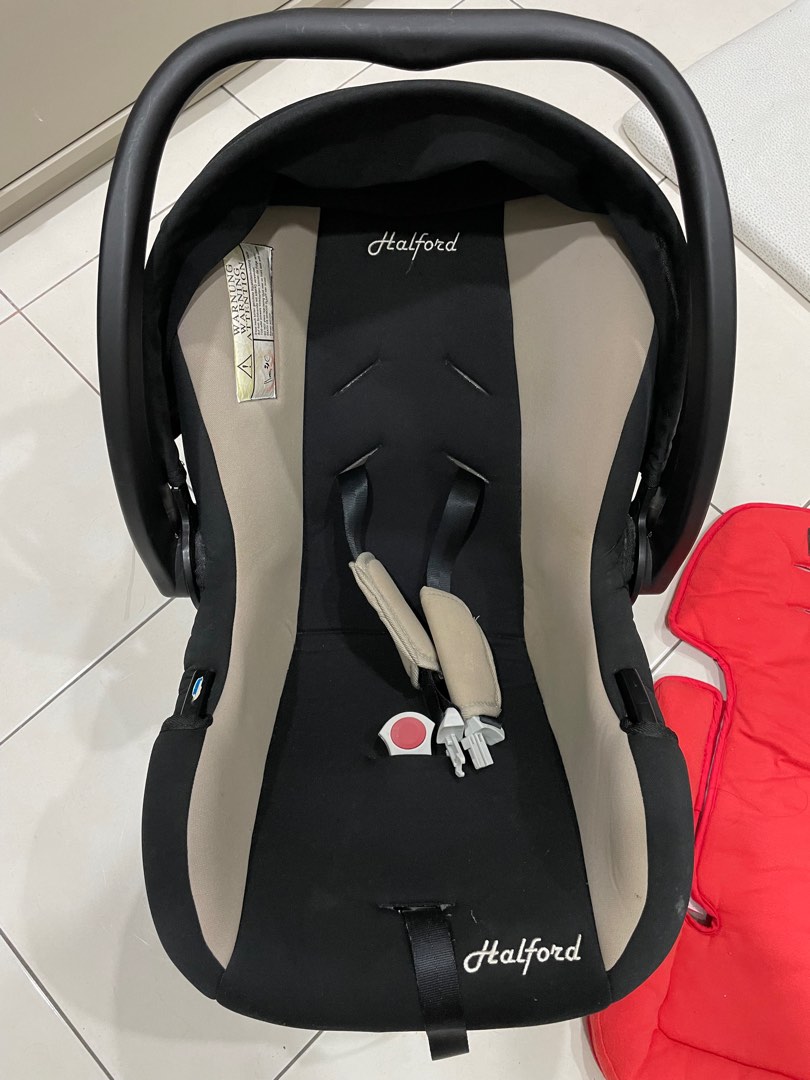 Halford Baby Car Seat, Babies & Kids, Going Out, Carriers & Slings on