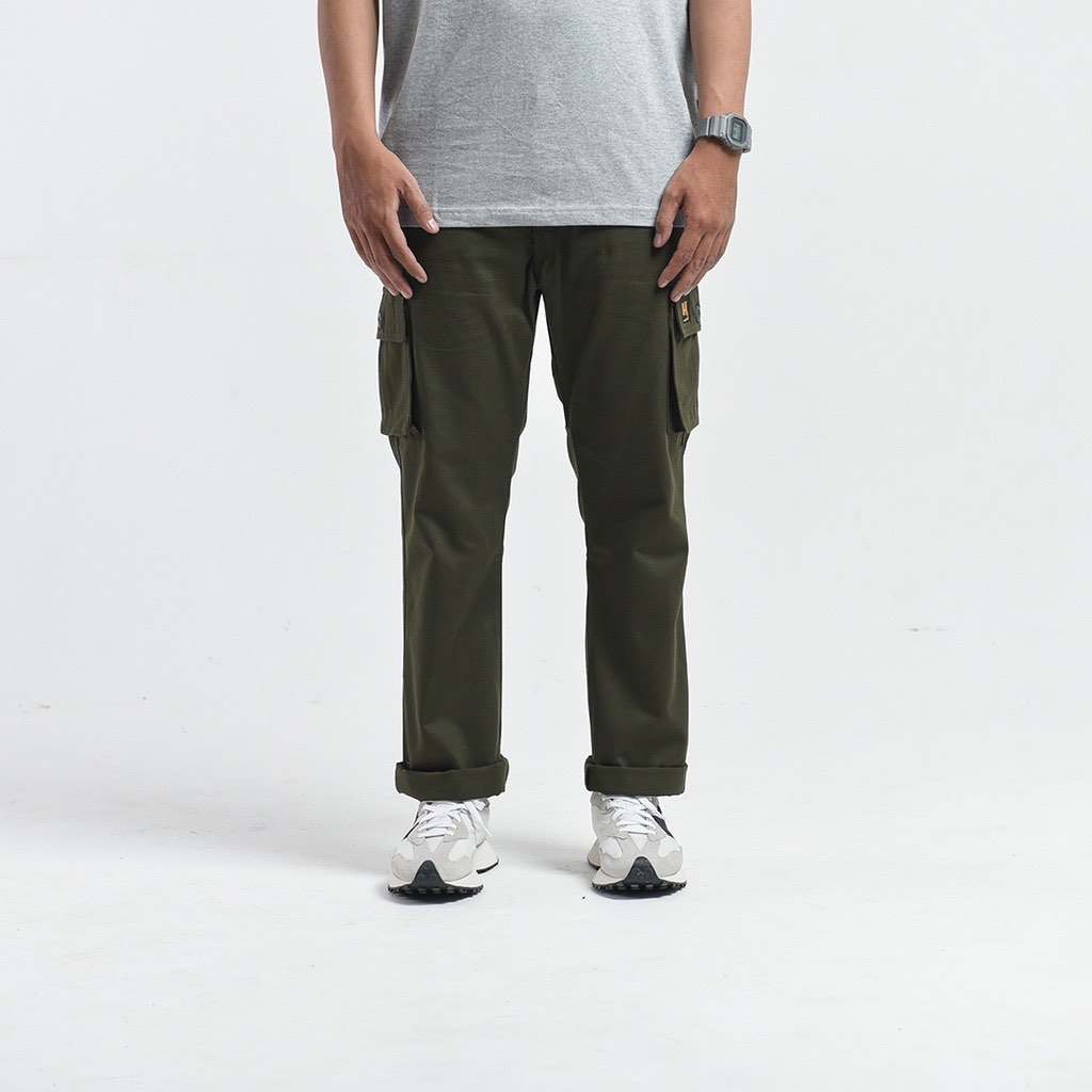 Hammerstout Cargo Pants, Men's Fashion, Bottoms, Trousers on Carousell