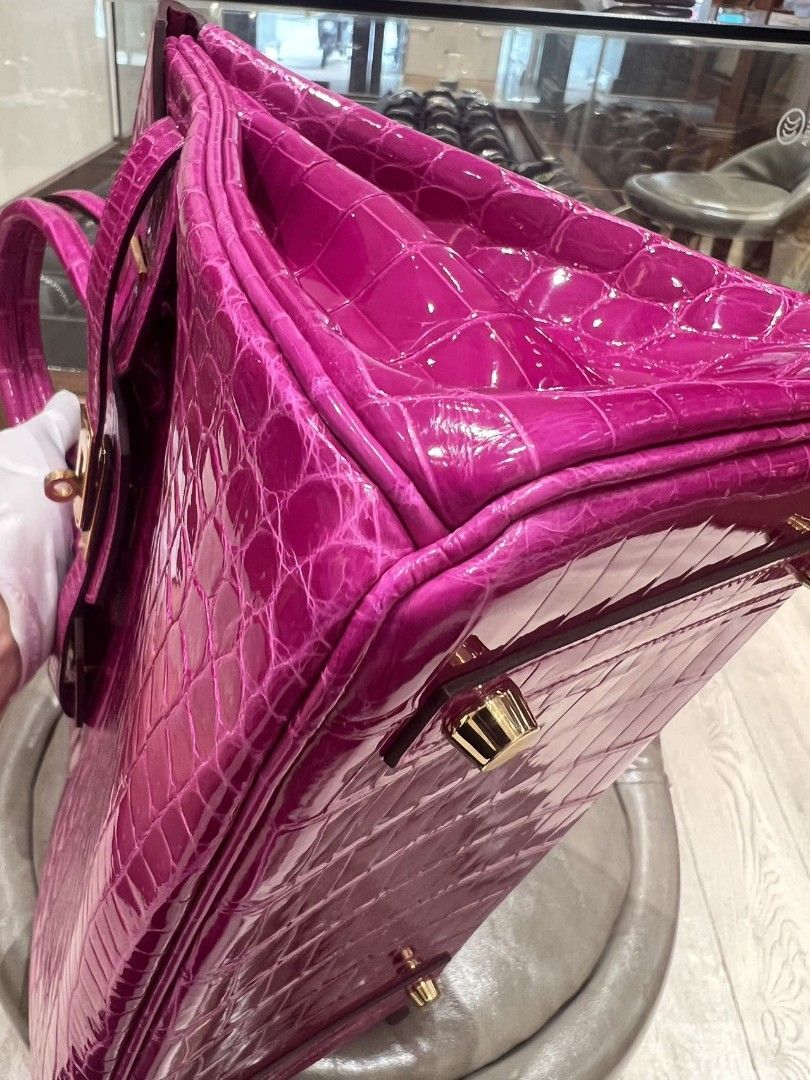 Hermes Rose Scheherazade Hot Pink GHW Crocodile Birkin 30 Handbag