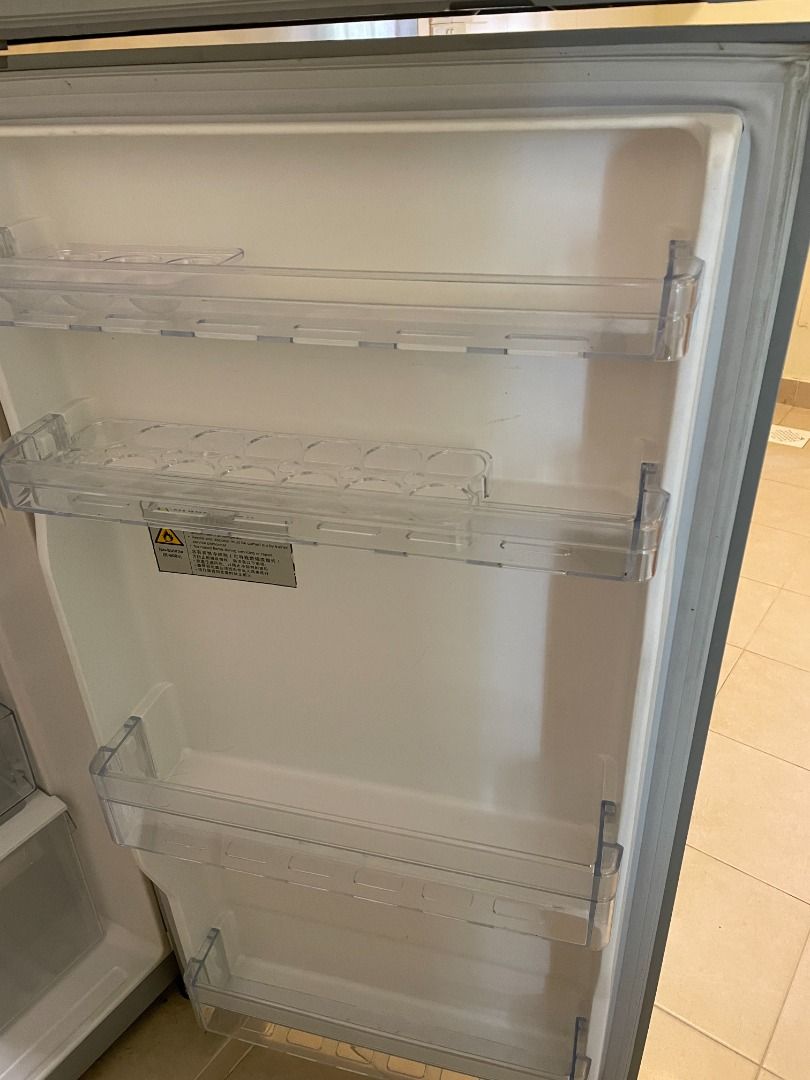 Hitachi fridge 270L, TV & Home Appliances, Kitchen Appliances, Refrigerators & Freezers on Carousell