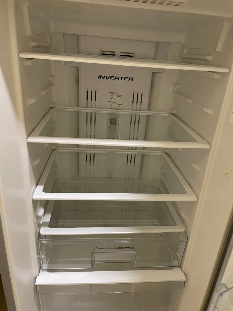 Hitachi fridge 270L, TV & Home Appliances, Kitchen Appliances, Refrigerators & Freezers on Carousell