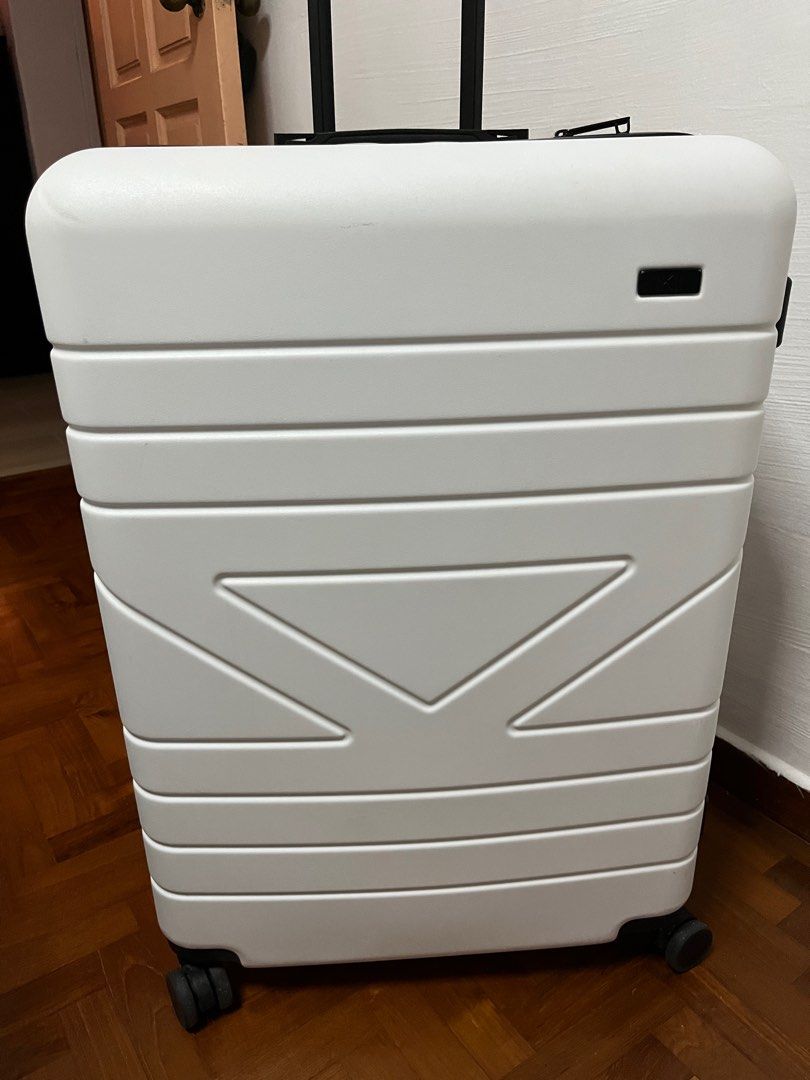 IKII 28 inch Luggage Hobbies Toys Travel Luggage on Carousell