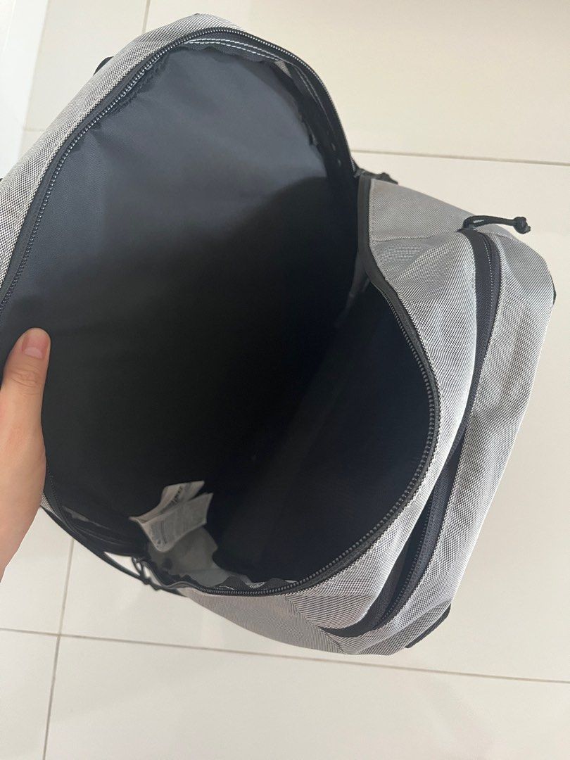 Inline Skate Bag BP 100 20 Litre Grey, Men's Fashion, Bags, Backpacks