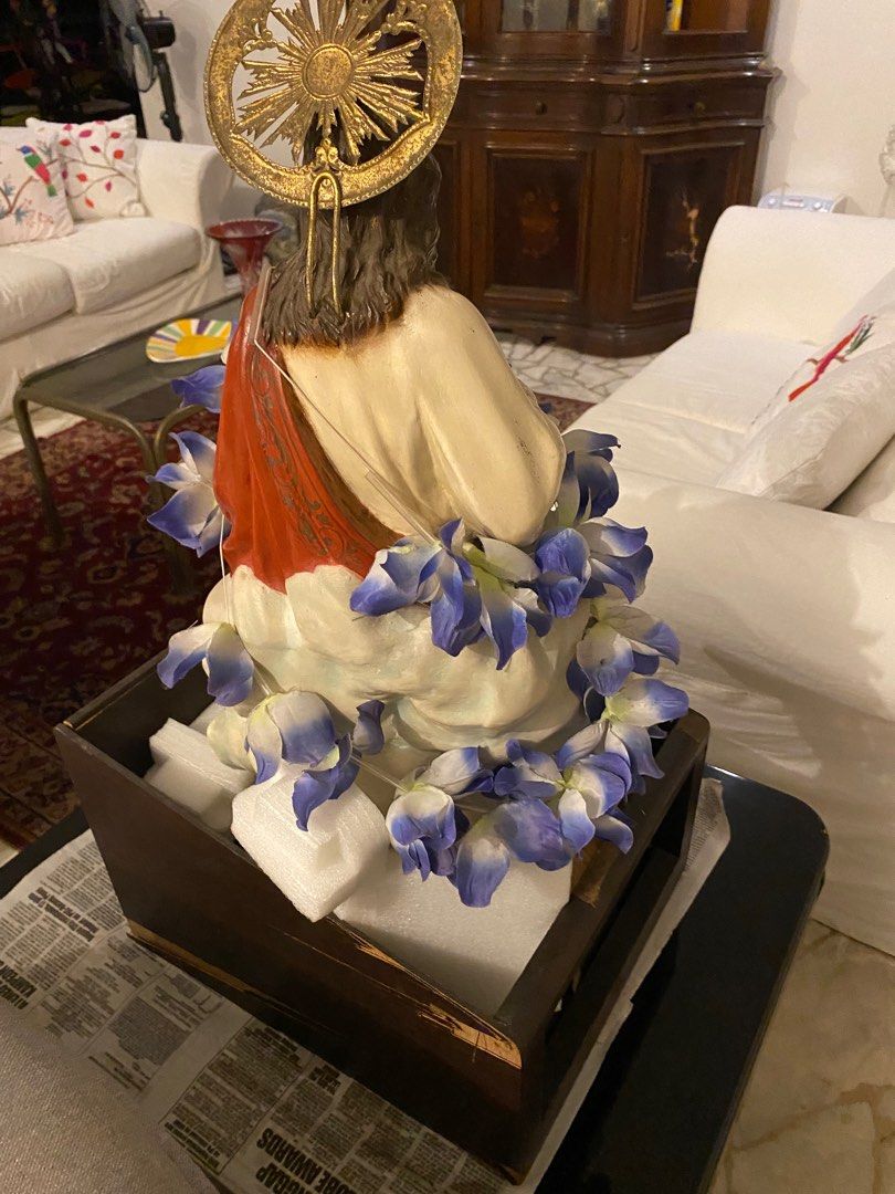 Jesus statue, Furniture & Home Living, Office Furniture & Fixtures on Carousell