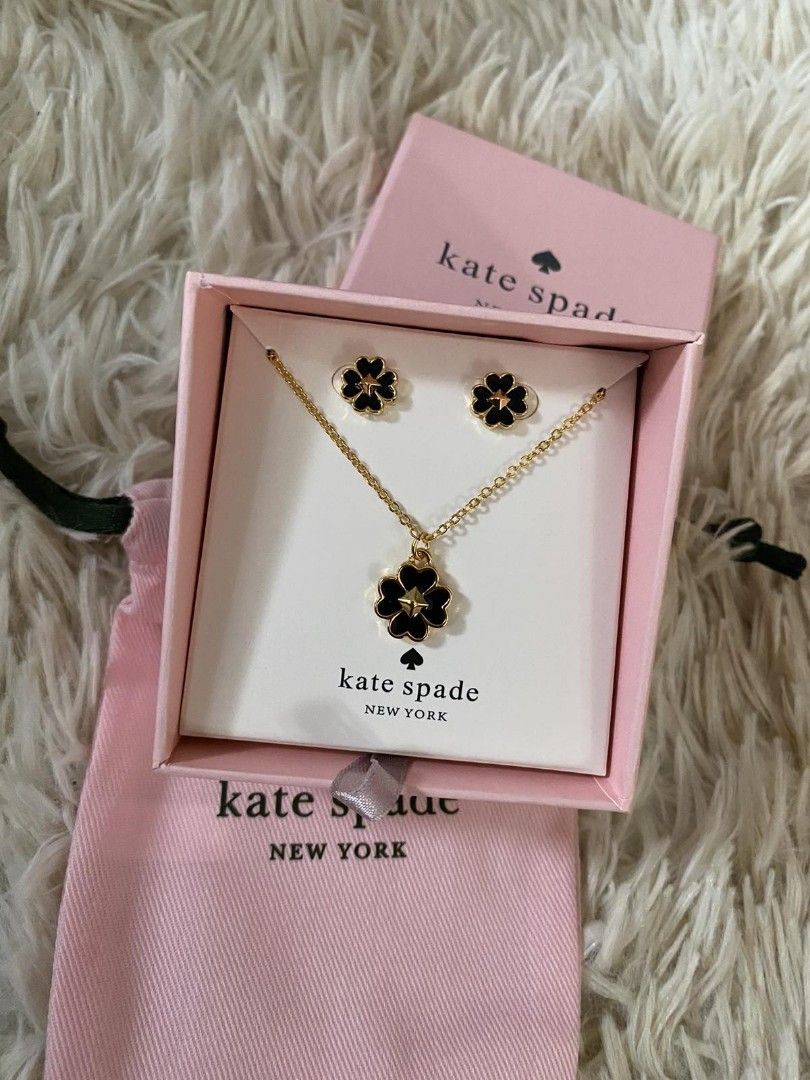 Kate Spade black clover leaf necklace gold with set of earrings in gold,  Women's Fashion, Jewelry & Organizers, Necklaces on Carousell