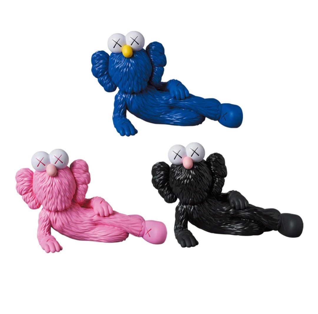 KAWS TIME OFF ~ BLUE/PINK/BLACK, 興趣及遊戲, 玩具& 遊戲類- Carousell