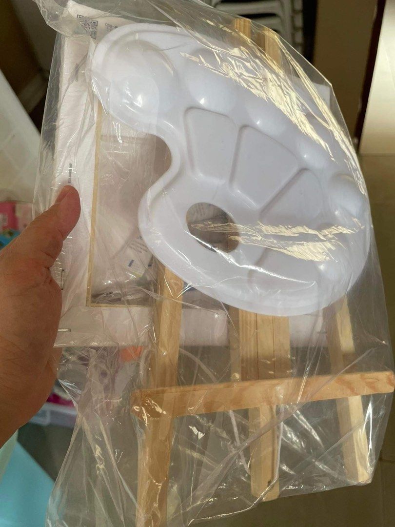 Kiddie Paint Set with Stand on Carousell