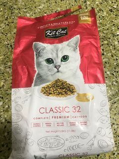 Kit kat dry food for cat