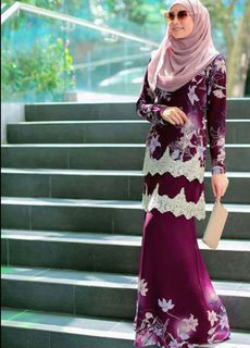Leeyana Rahman  Kurung