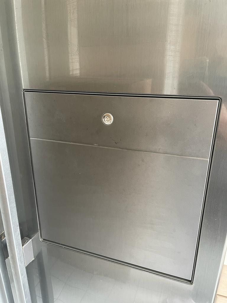 LG sidebyside fridge with noplumbing water and ice dispenser, TV