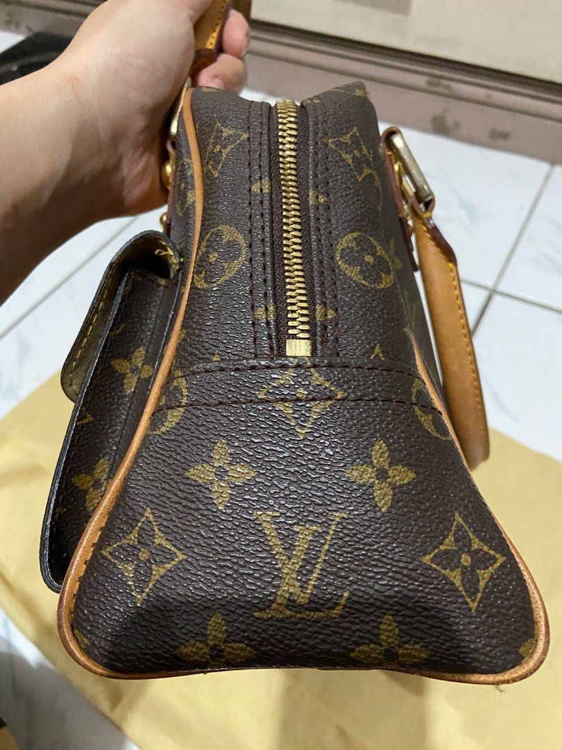 LV Monogram Manhattan PM bag, Luxury, Bags & Wallets on Carousell