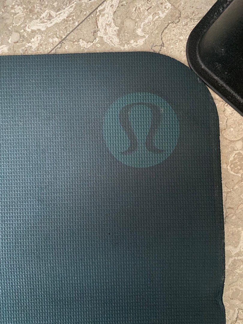 Lululemon Yoga Mat, Sports Equipment, Exercise & Fitness, Exercise Mats