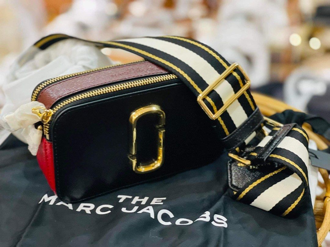 Marc Jacob s Snapshot Crossbody Camera Bag Black Red