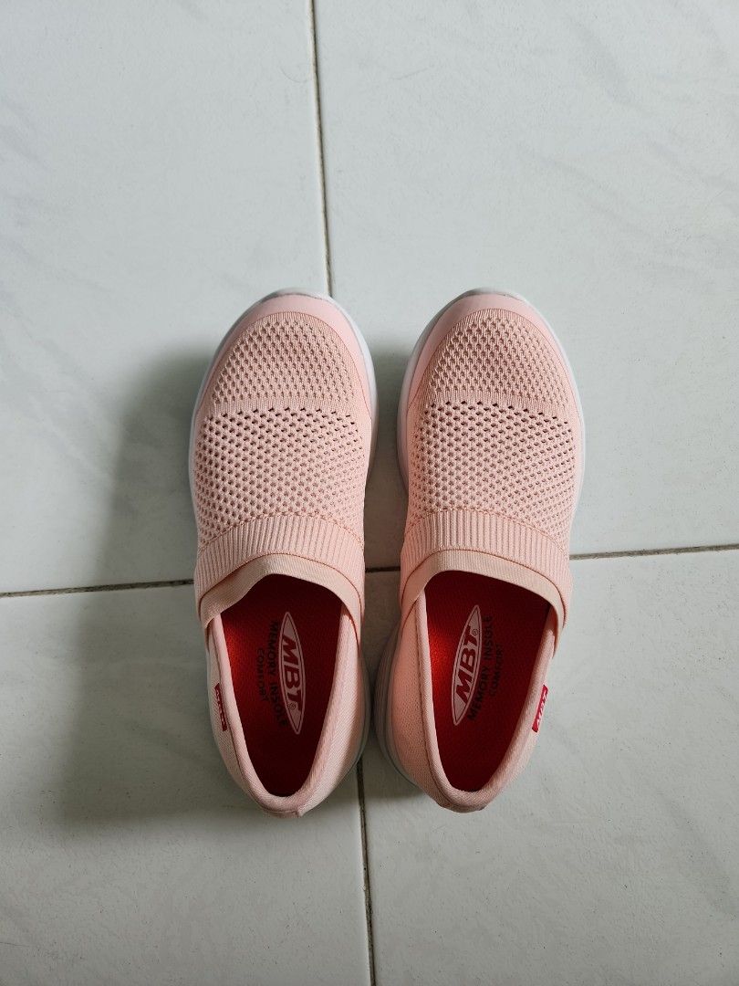 Mbt shoes hotsell clearance