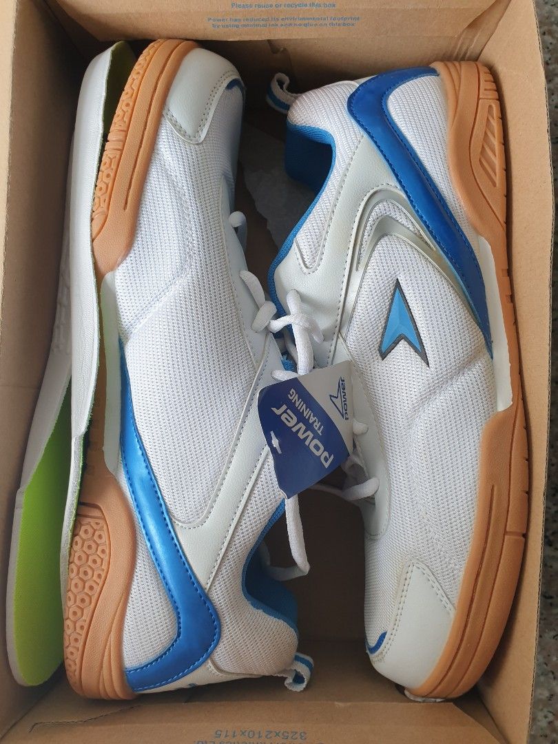 indoor footwear for men