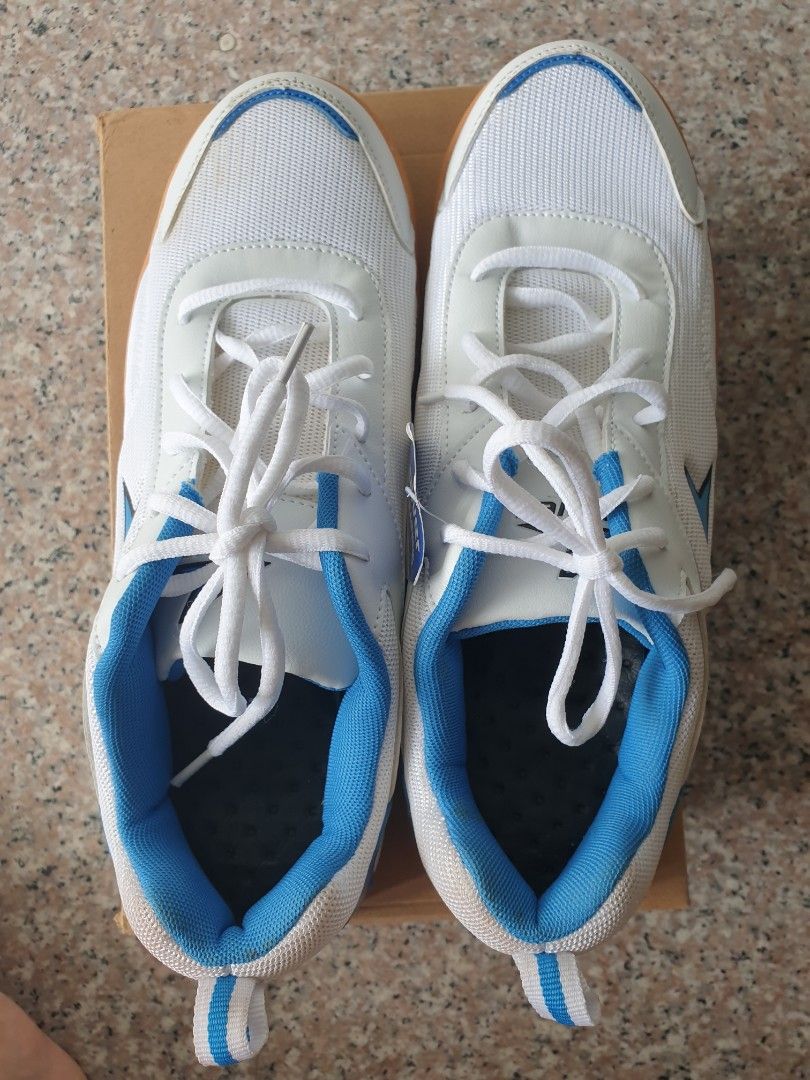 indoor baseball shoes