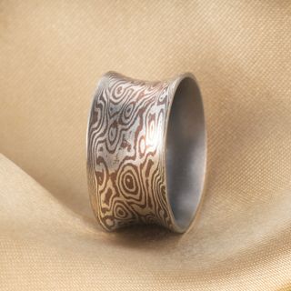 MOKUME GANE CURVIO RING 2019-131 AG760, COPPER SILVER HYBRID RING, WOOD GRAIN PATTERN CURVED RING DESIGN, WIDE BAND, MIXED METAL RING, CUSTOMISED RING, BESPOKE JEWELLERY
